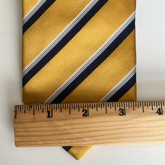 Charles Tyrwhitt Gold, Navy & Gray Italian Made Silk Tie - Picture 7 of 7